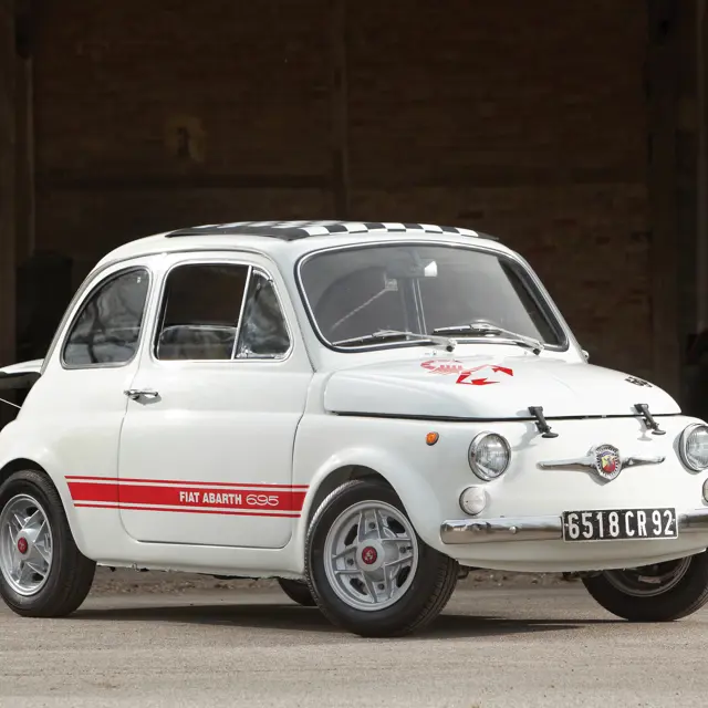 グンゼ産業 HIGH-TECH MODEL FIAT ABARTH 695SS 059e8e2e0bc7cc223e8a90dfb91eff