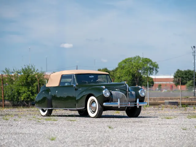 1941 Lincoln Continental Cabriolet | The Hershey Auction 2026 | RM