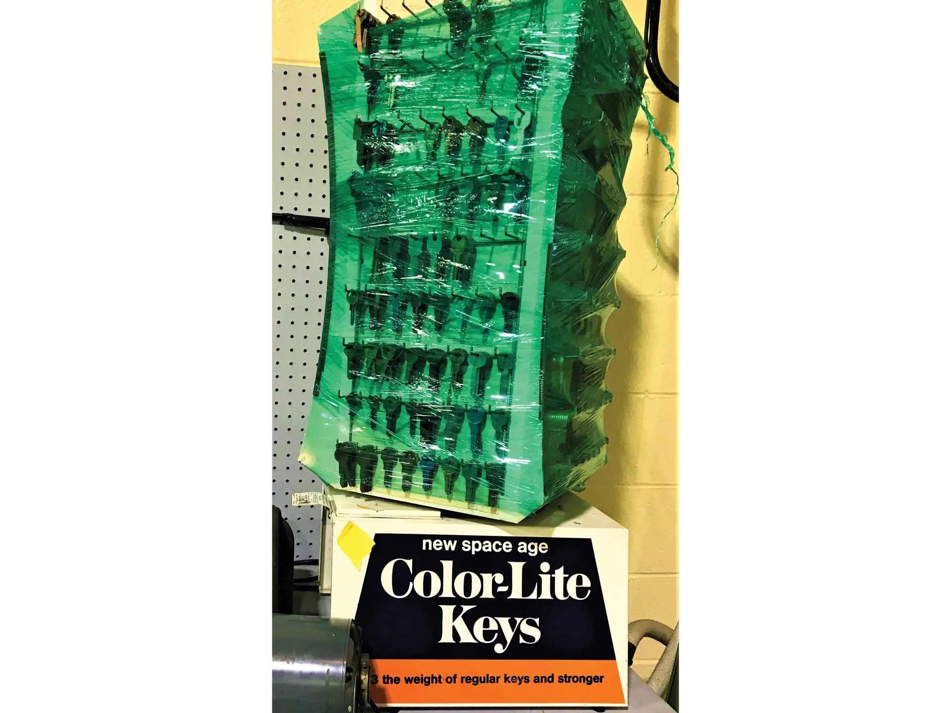 Color-Lite Keys Display Rack | Auburn Fall 2018 | RM Sotheby's
