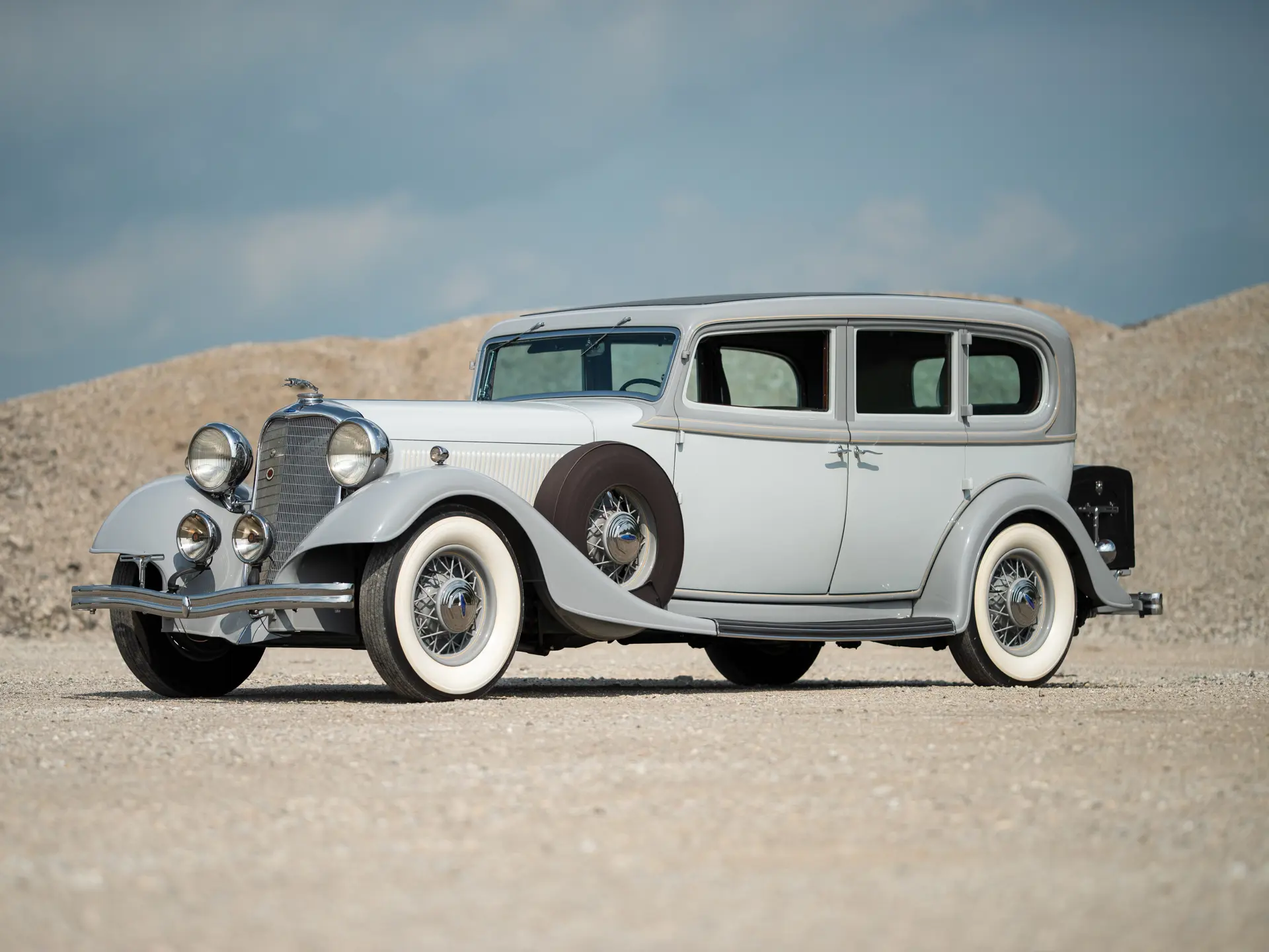 1933 Lincoln Model KB Seven-Passenger Sedan | Hershey 2019 | RM