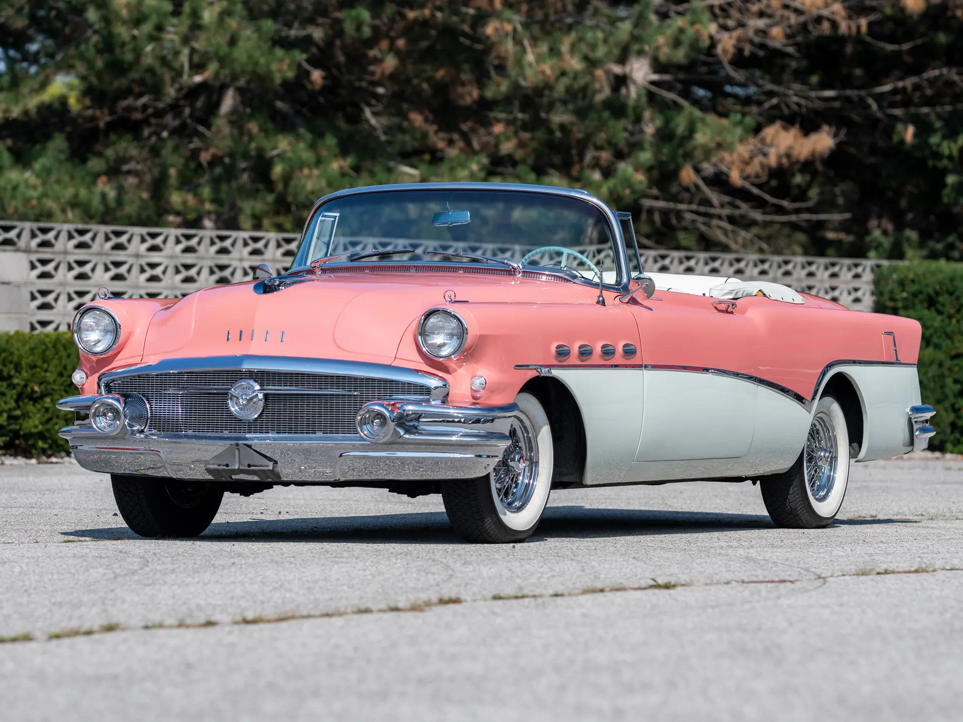 NA オーバーチュア 1956 Buick Roadmaster Convertible | Hershey 2021 | RM Sotheby's