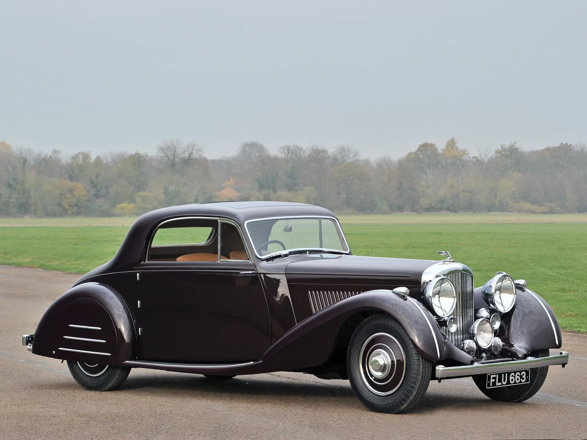 1939 Bentley 4¼-Litre Sports Coupé “Honeymoon Express” by Park