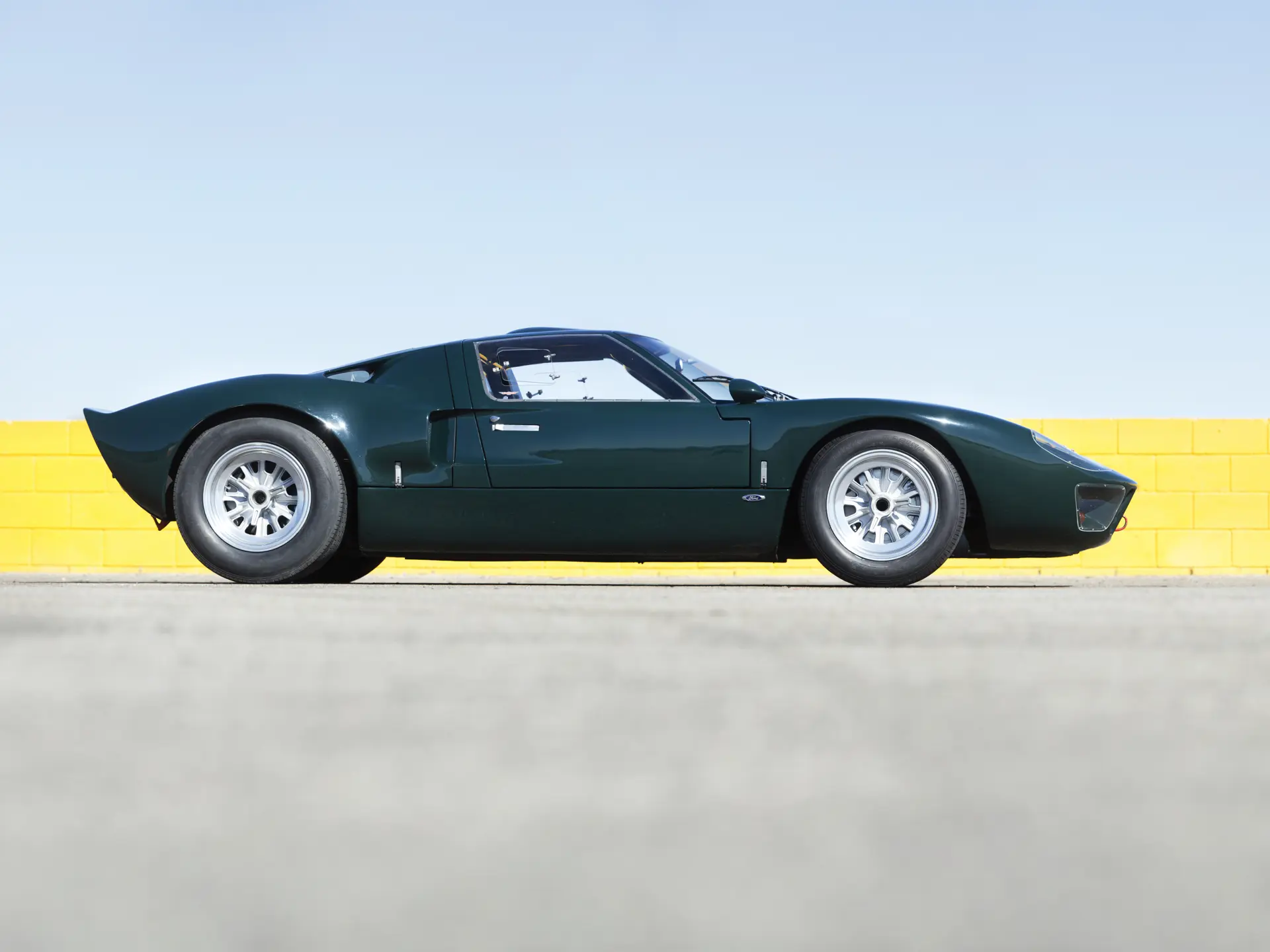 GAZOOショッピング FORD GT40 MK．II ＃2 1966（1／12）: クルマ