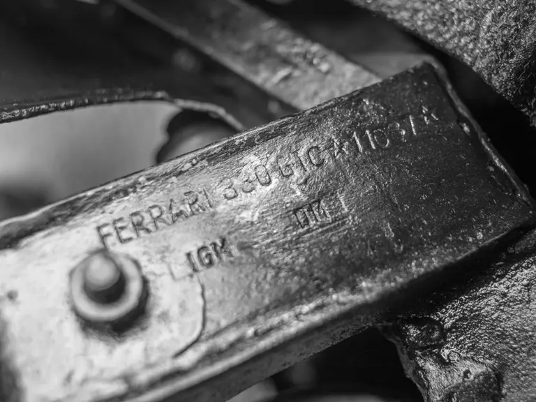 1/60, f 3.2, iso200 with a {lens type} at 35 mm on a Canon EOS-1Ds Mark III.  Ph: Cymon Taylor