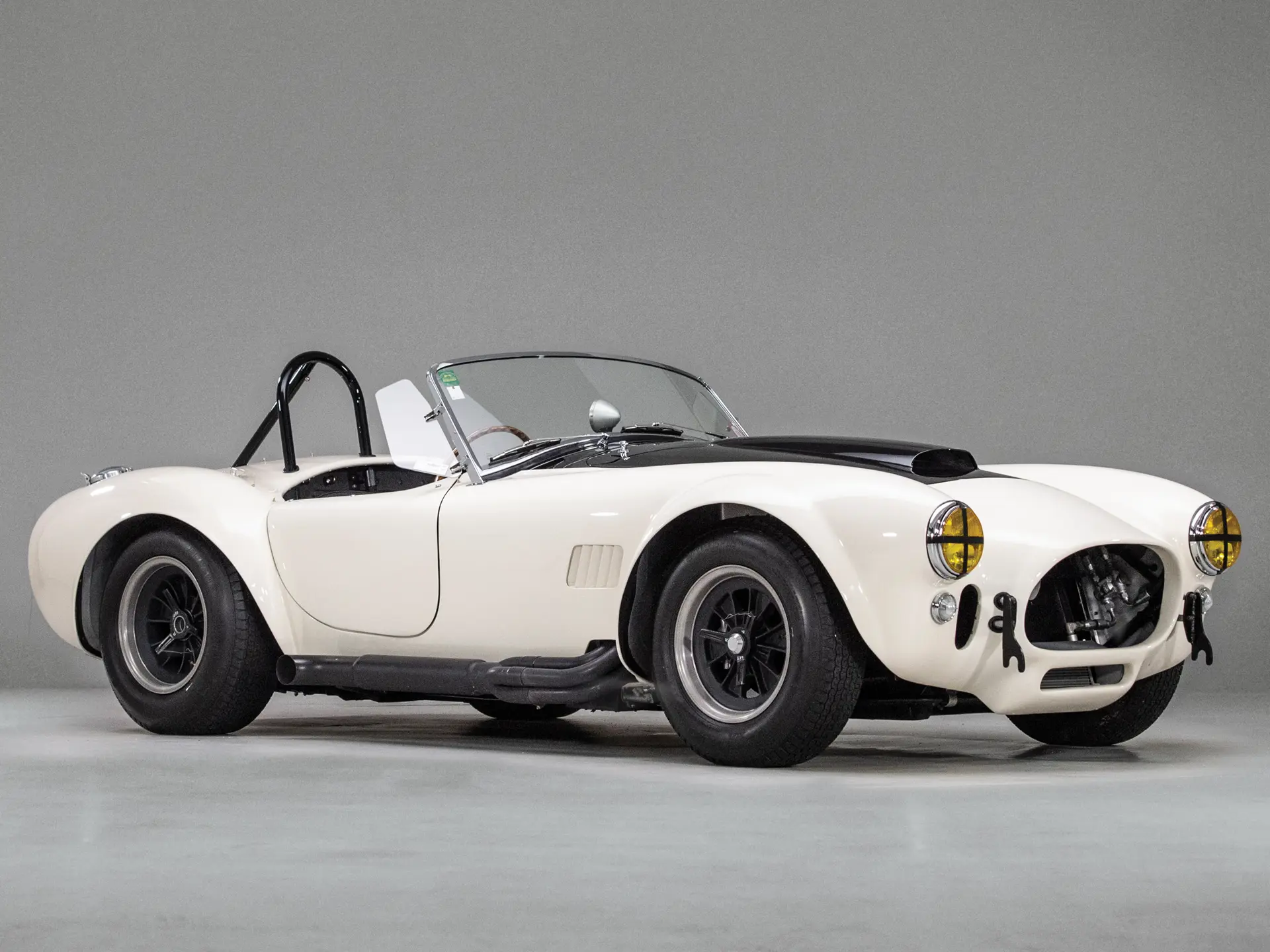 シェルビー・コブラ 427 メルセデスベンツ 250 SE ハードトップ シェルビー・コブラ 427 メルセデスベンツ 250 SE ハードトップ