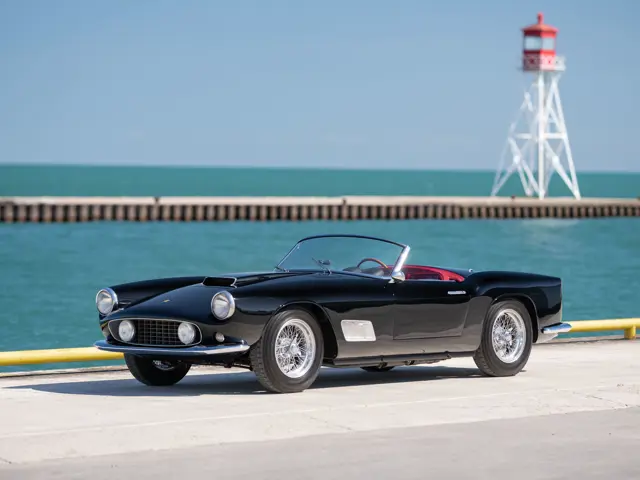 1959 Ferrari 250 GT LWB California Spider by Scaglietti | Monterey