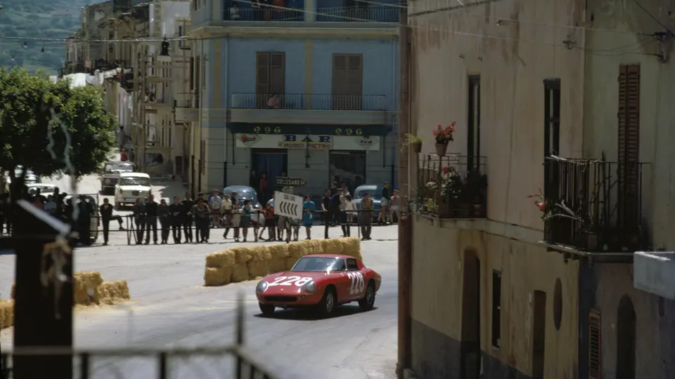 Chassis 07809 at the at the 1966 Targa Florio.