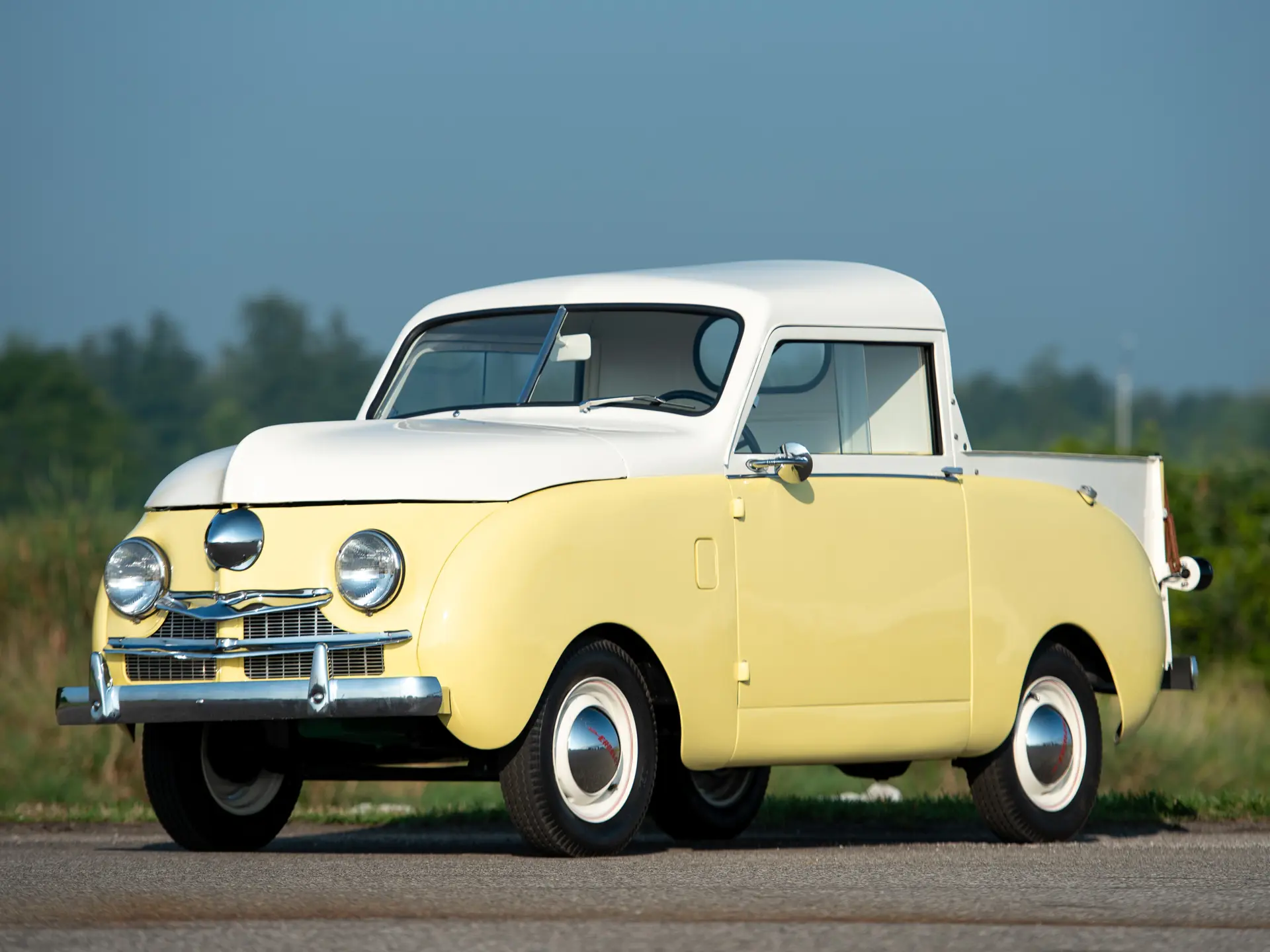 1947 Crosley Roundside