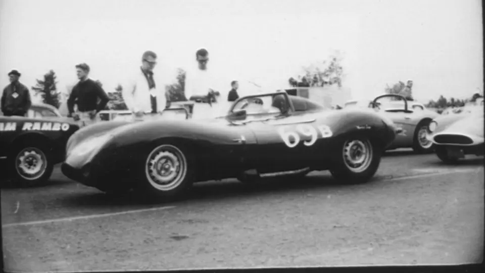 Starr Calvert racing our D-Type at the Rose Cup Races in Oregon on June 11, 1961. Sitting on the front row of the starting grid, XKD 558 was competing against Stan Burnett’s Chevrolet Special and Jerry Grant’s Ferrari 250 Testa Rossa (0704 TR).
