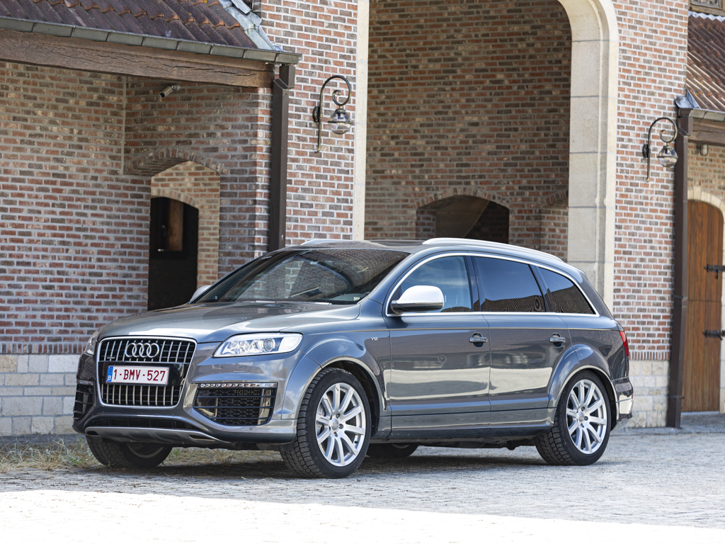 2009 Audi Q7 V12 TDI quattro