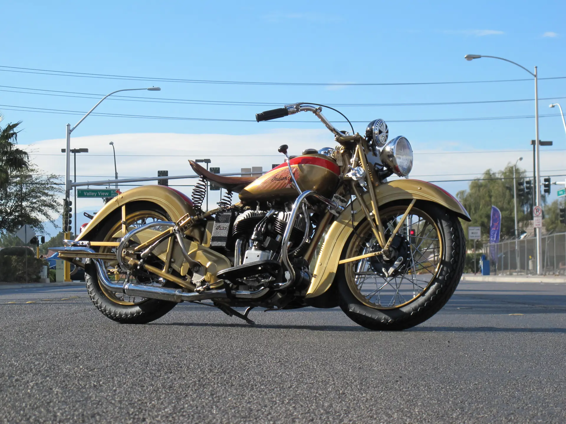 ミニチャンプス インディアン スポーツ SCOUT 1940 1/12 模型 ミニチャンプス 122140800 1/12 インディアン スポーツスカウト