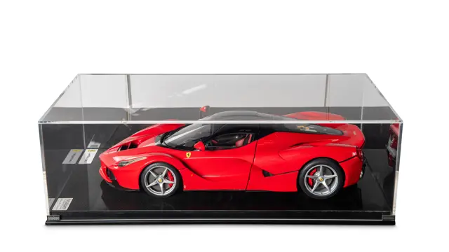 DMH LaFerrari & muse’s secret  M850i 14c5a4e78c9c17f7f6f37ed2d44ac8