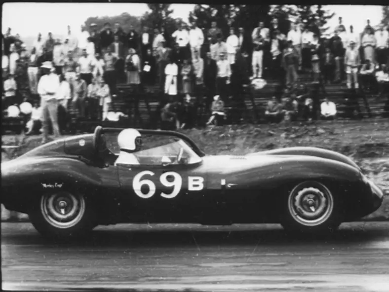 Starr Calvert racing our D-Type at the Rose Cup Races in Oregon on June 11, 1961. Sitting on the front row of the starting grid, XKD 558 was competing against Stan Burnett’s Chevrolet Special and Jerry Grant’s Ferrari 250 Testa Rossa (0704 TR).