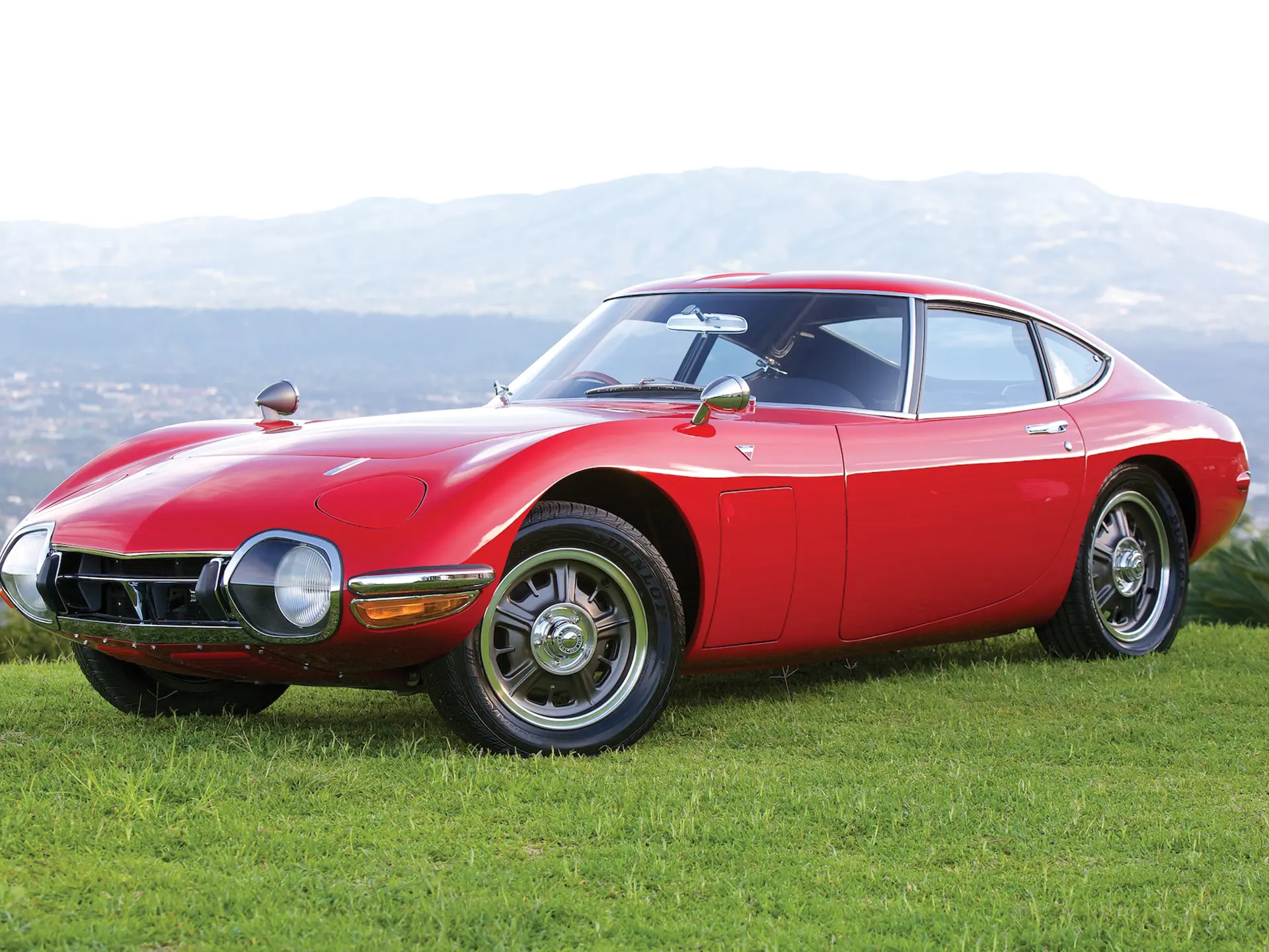 TOYOTA 2000GT トヨタ 1967 Toyota 2000GT | Paris 2023 | RM Sotheby's
