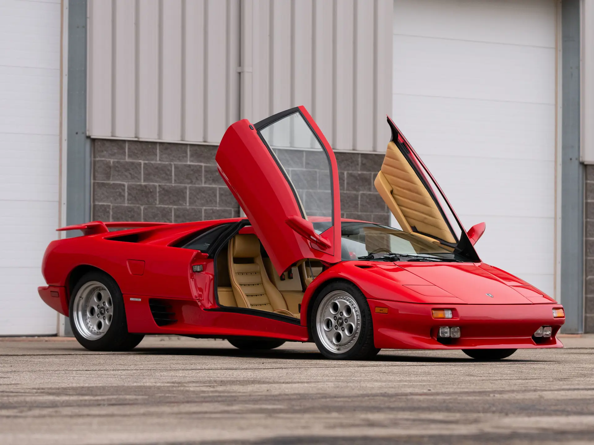 大特価 1994 Lamborghini Diablo VT | Miami 2024 | RM Sotheby's ホビーラジコン