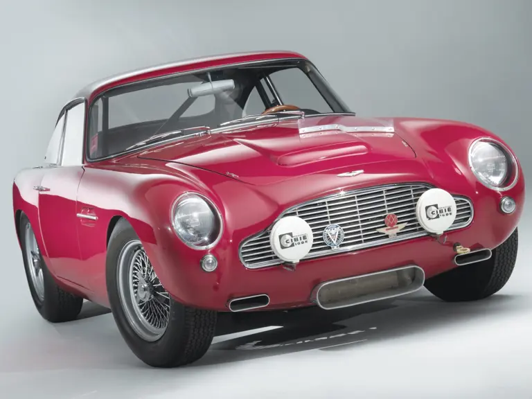 aston_martin_7_8_front 0006