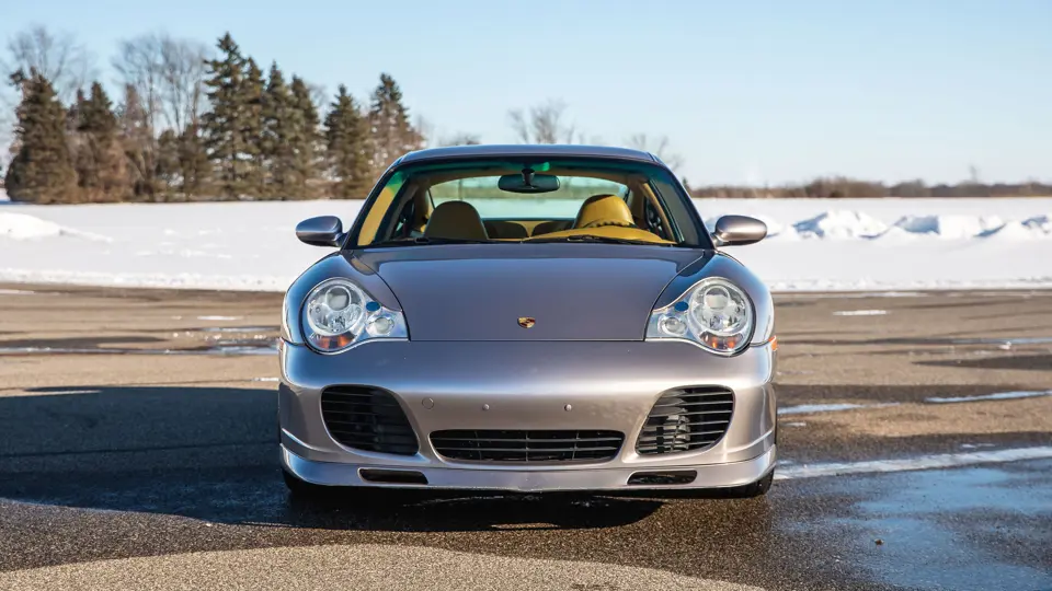 2002 Porsche 911 Turbo Coupe | Photo: Teddy Pieper @vconceptsllc