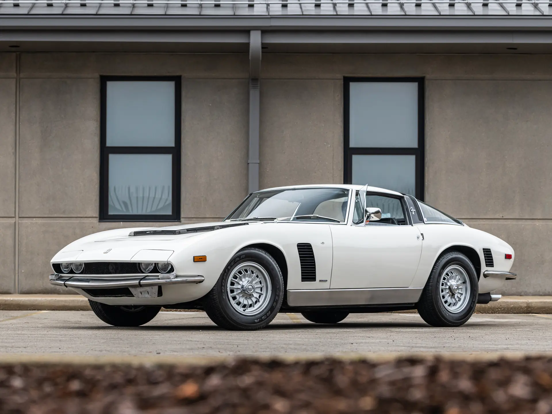 1971 Iso Grifo 7-Litri Series II by Bertone | Arizona 2022 | RM