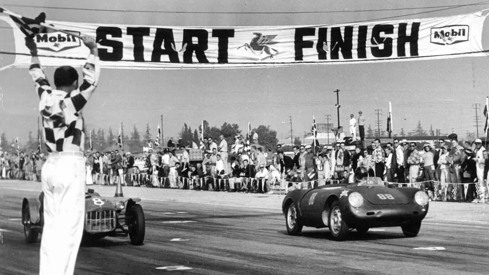 McAfee kicks off the 1958 season by steering chassis 550A-0116 to victory at Pomona.
