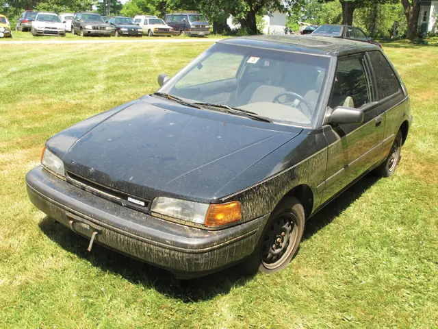 バレーナ 1991 Mazda 323 | The Bennett Collection | RM Sotheby's