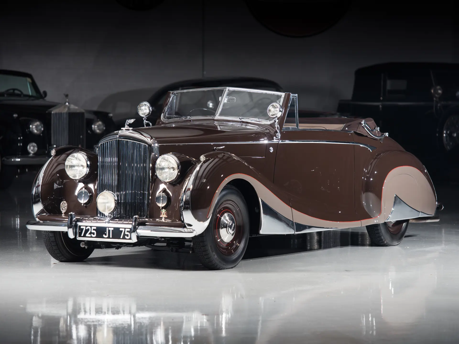 1947 Bentley Mark VI Cabriolet by Franay | Amelia Island 2017 | RM