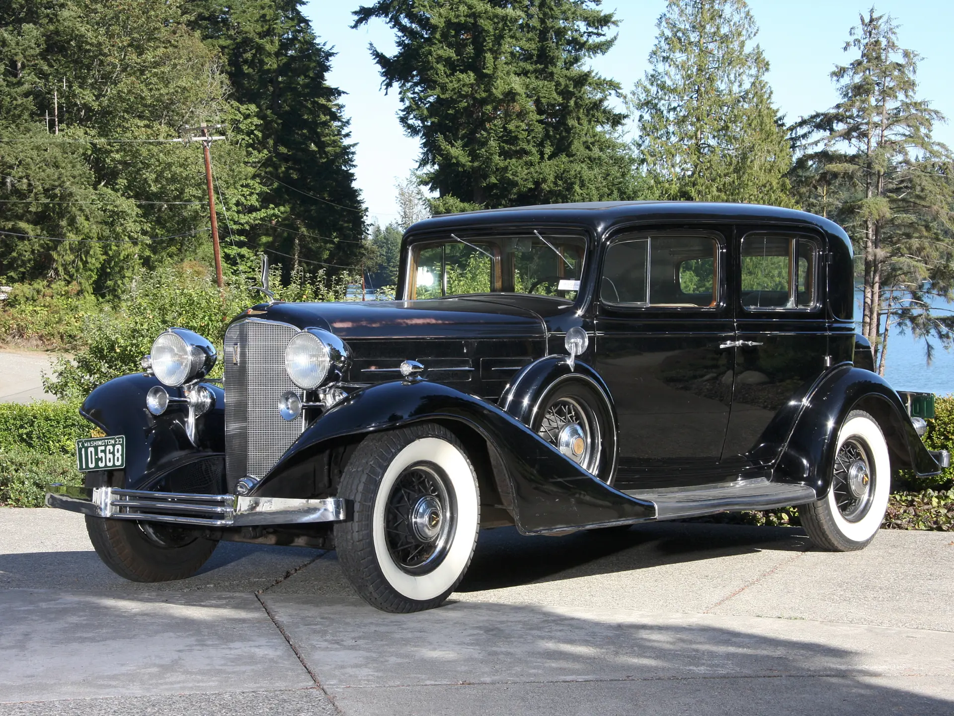1933 Cadillac V-8 Town Sedan by Fisher | Hershey 2011 | RM Sotheby's
