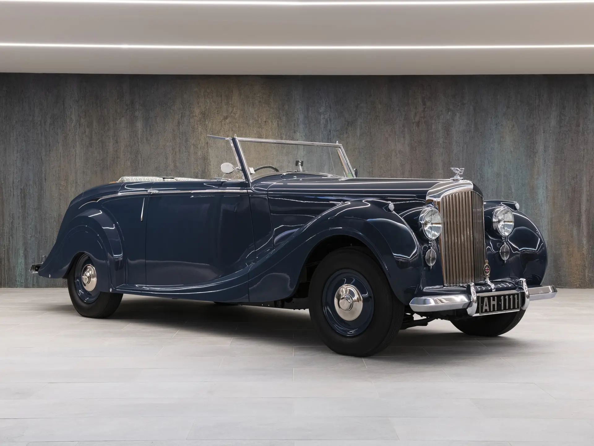 1947 Bentley Mark VI Drophead Coupé 'Maharaja of Baroda' by H.J.
