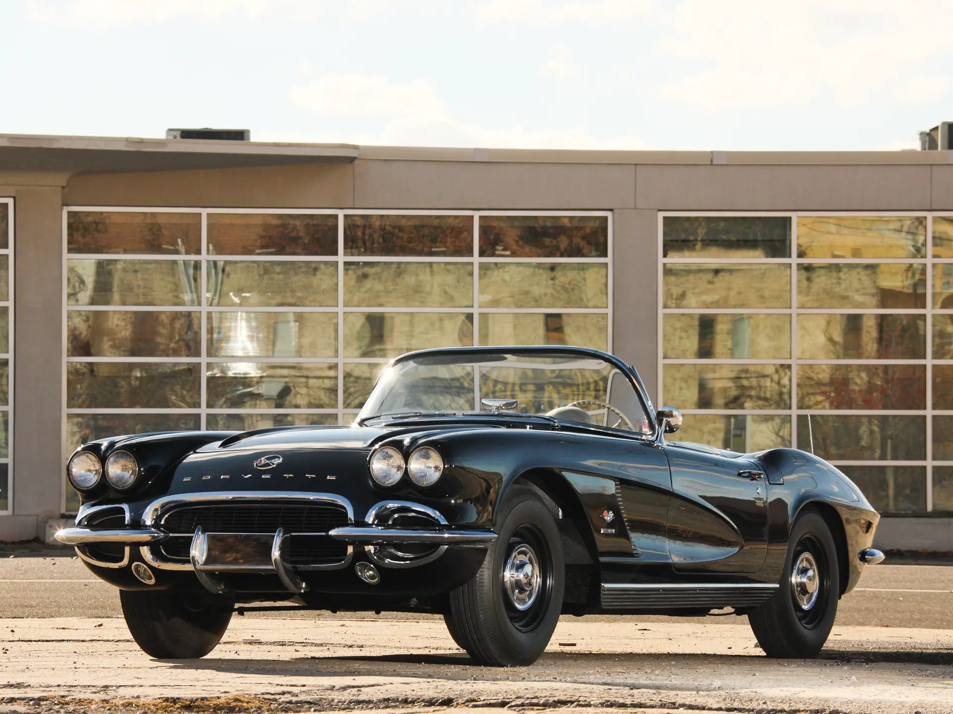 自動車 CORVETTE 327 FUEL INJECTION ENGINE.MODEL Corvette Model, 327 fuel injected engine 1:6th scale