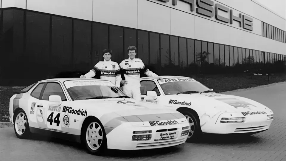 Tiff Needell and Tony Dron pose with a 944 Turbo and the 928 in early 1988.