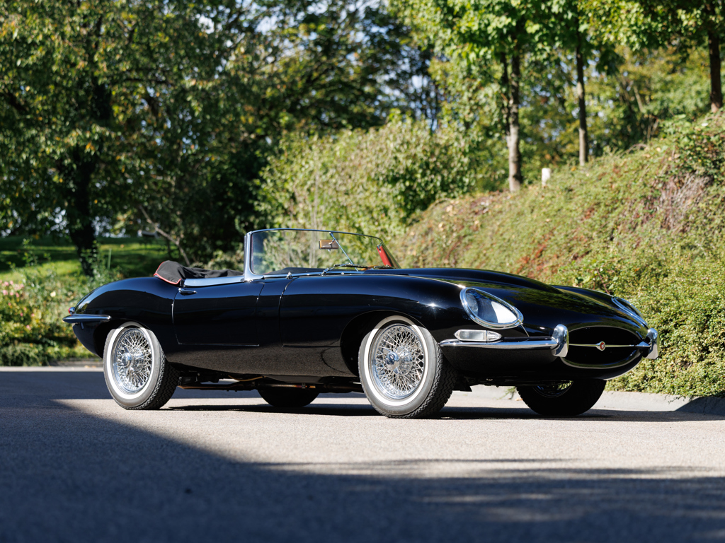 1962 Jaguar E-Type Series 1 3.8-...