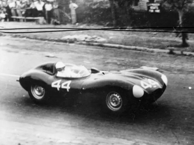 XKD 520 at the Lowood Tourist Trophy in 1956, where it finished 2nd.