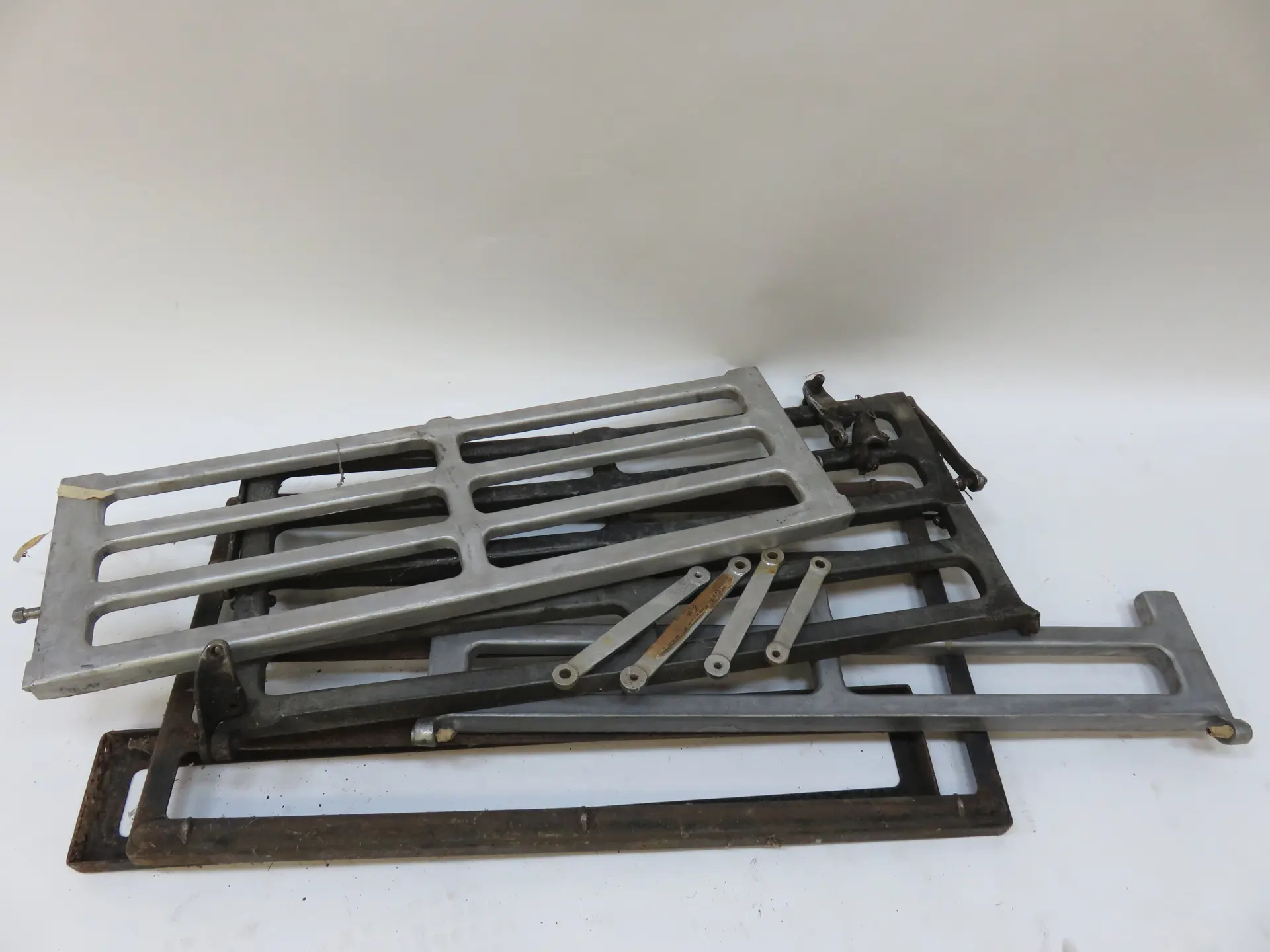 Assorted Lot Of Accessory Trunk Racks | Auburn Fall 2015 | RM Sotheby's