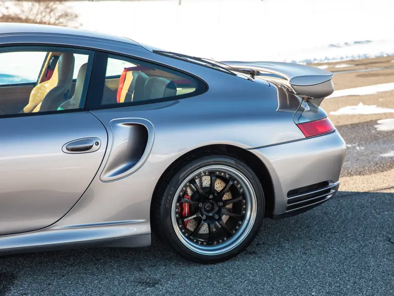 2002 Porsche 911 Turbo Coupe | Photo: Teddy Pieper @vconceptsllc