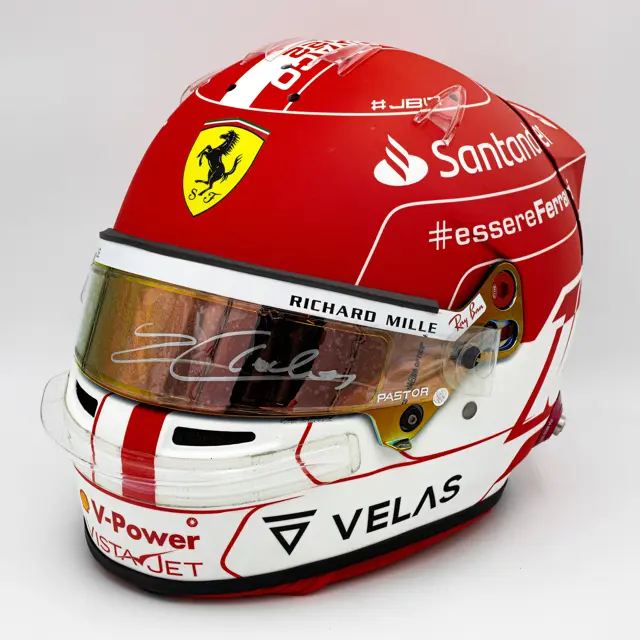 スポーツ選手 C.Sainz 2022 Ferrari F1 Used Visor Bell C.Sainz 2022