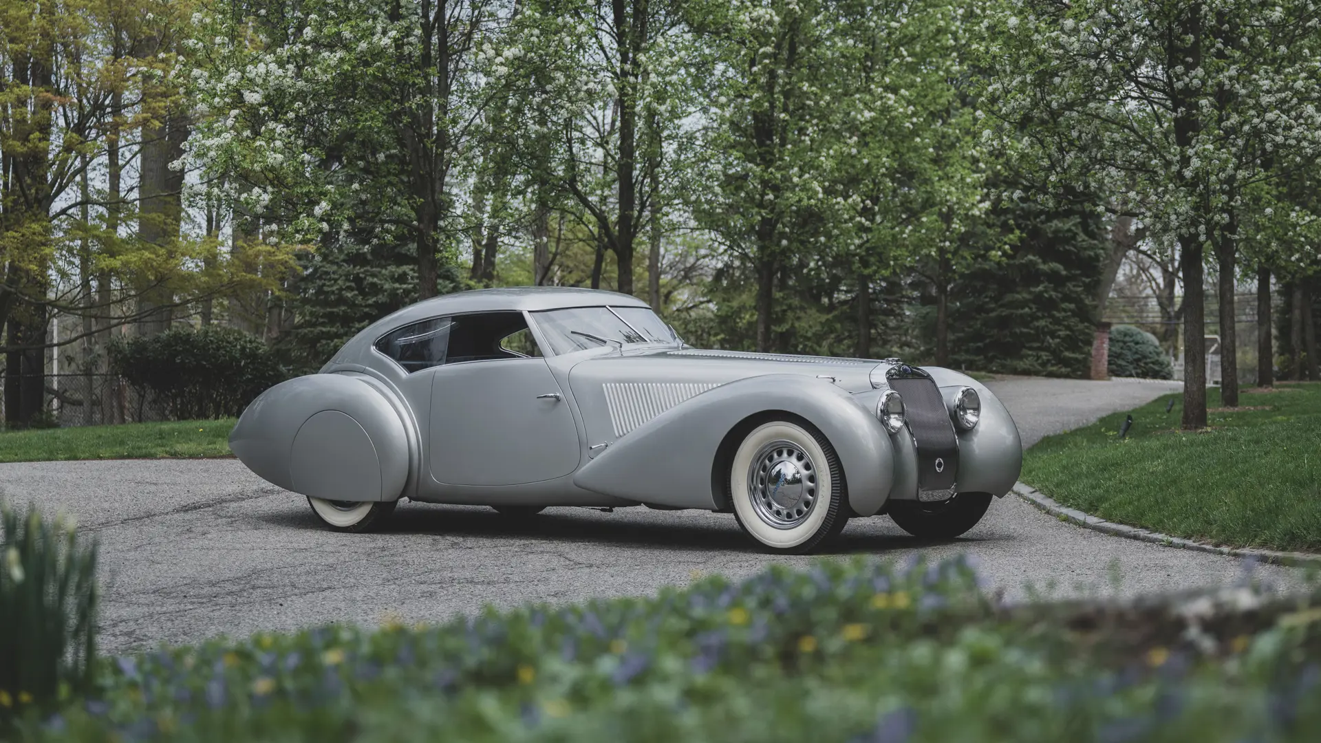 https://cdn.rmsothebys.com/2/f/c/e/e/0/2fcee0683e23fdf34da85b898c91e7fd0af0235f.webp