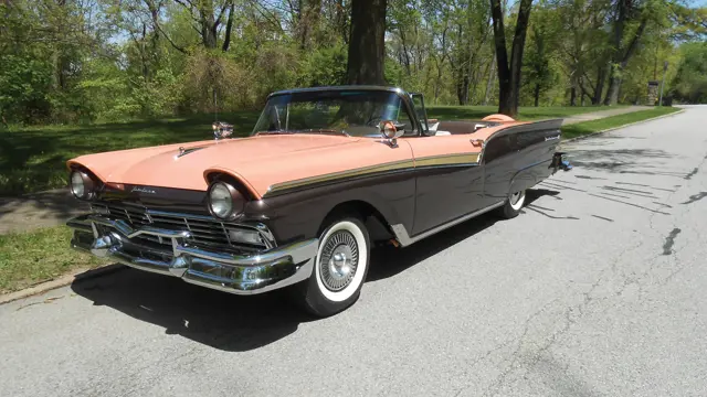1957 Ford Fairlane Skyliner 'E-Code' | Auburn Fall 2019 | RM Sotheby's