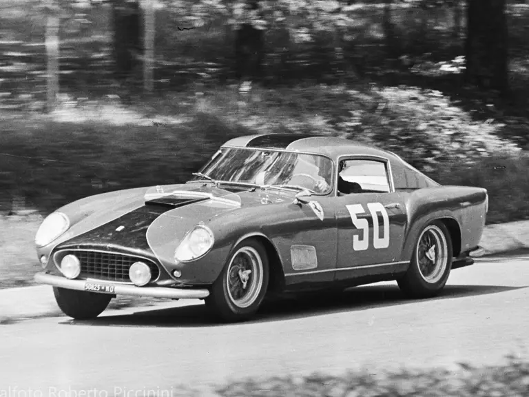 Wolfgang Seidel behind the wheel of 0879 GT at the 1959 Gran Premio della Lotteria di Monza.