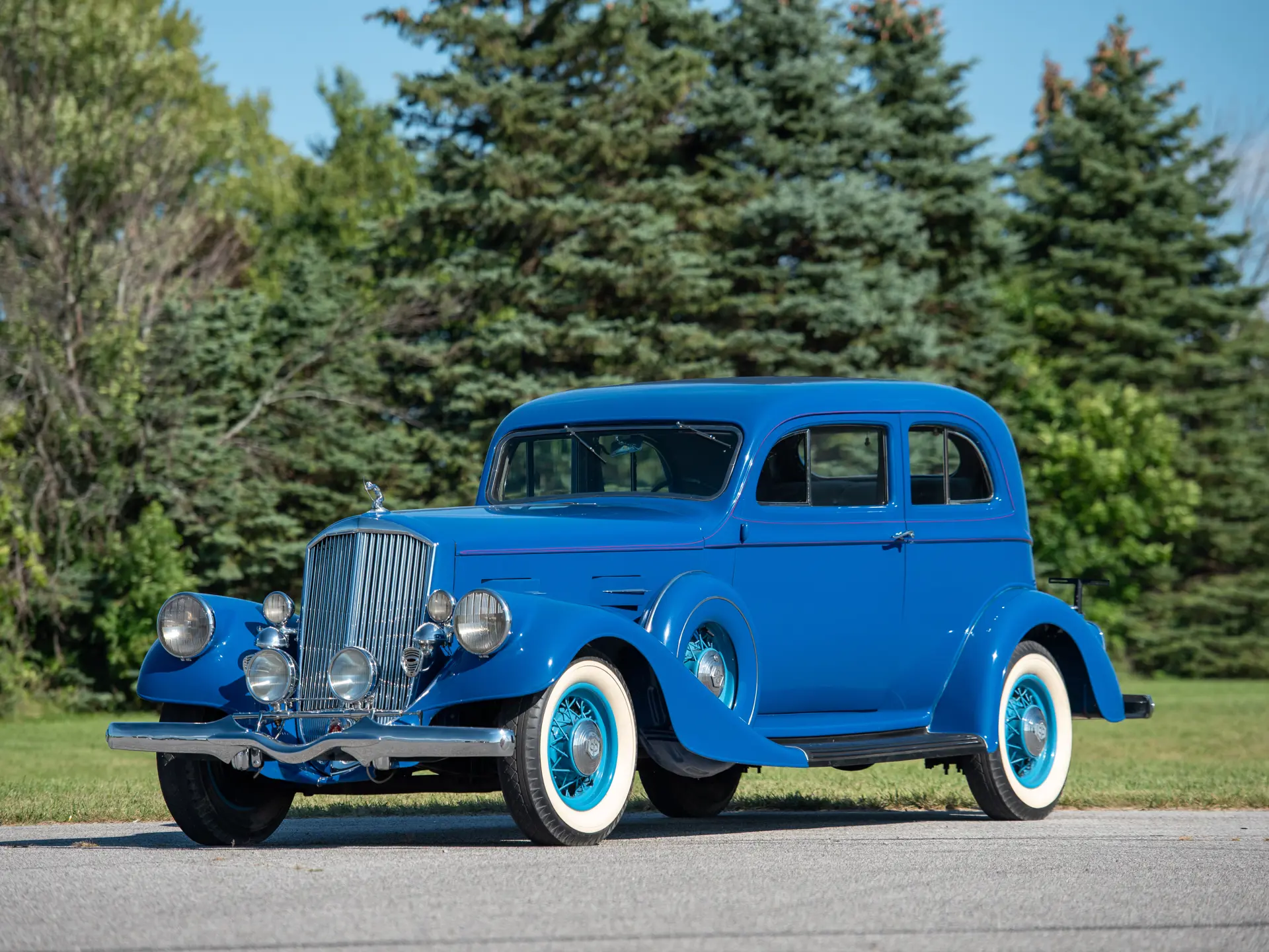 349625