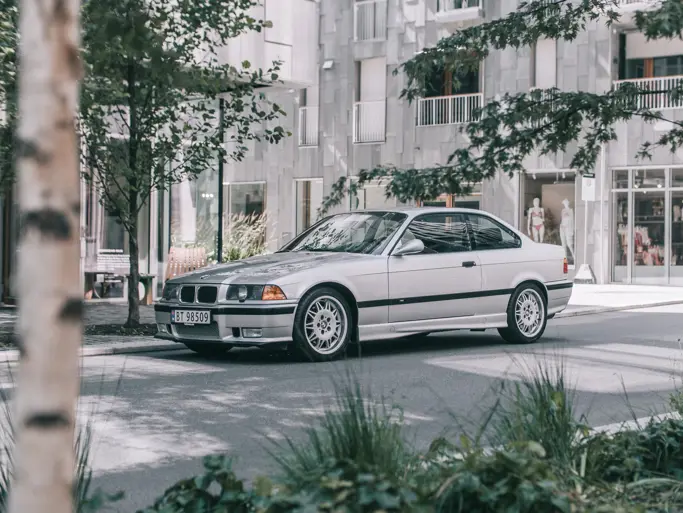 1993 BMW M3 — market value and price history
