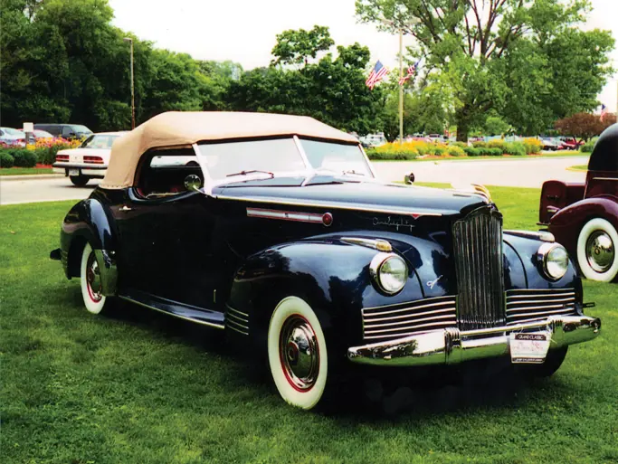 Packard Super Eight One-Eighty Convertible Victoria by Darrin