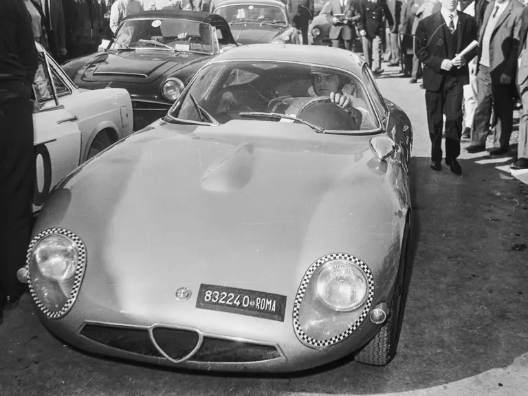 Chassis 0039 at the Viterbo Poggio Nibbio Hillclimb on 14th November 1965 where it finished second in class.