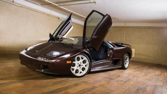 2001 Lamborghini Diablo VT 6.0 SE | Amelia Island 2018 | RM 2001 Lamborghini Diablo VT 6.0 SE | Amelia Island 2018 | RM