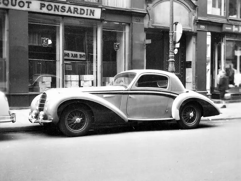Chassis 800390 parked outside a promenade in Paris, circa 1950s.