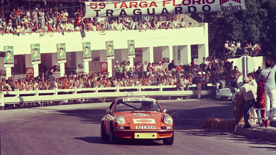 The RS 2.7 as seen during the 1975 Targa Florio, where it finished 16th overall and 8th in class. The RS 2.7 as seen during the 1975 Targa Florio, where it finished 16th overall and 8th in class.