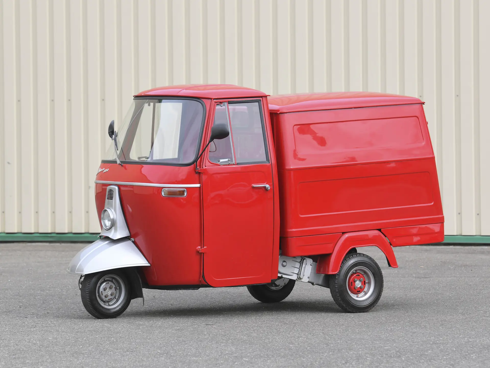 1967 Piaggio Ape 400 | St. Moritz 2023 | RM Sotheby's