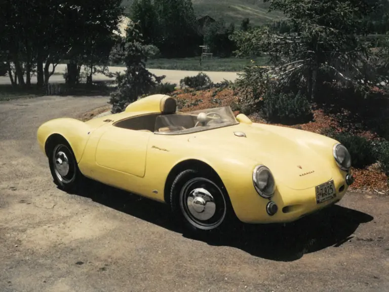 Photo taken by the previous owner Jack Reuter showing chassis 0072 prior to restoration in 1986.
