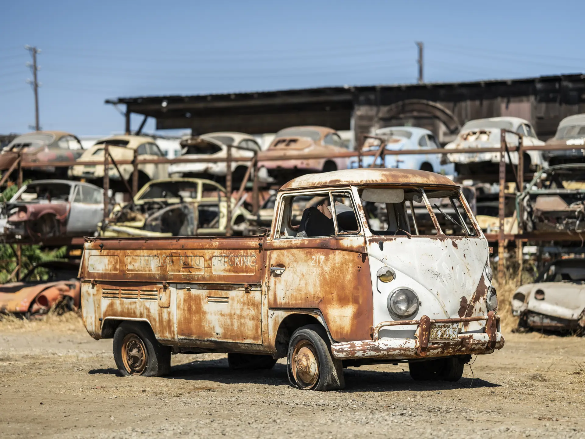 ファッション Single-Cab 2 Type Volkswagen 1966 Pickup The Junkyard: The | ミニカー
