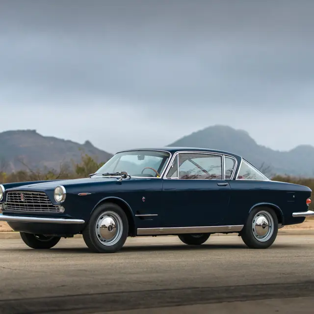 日本製 FIAT フィアット 2300 ブリキ自動車 レトロ Fiat 2300 de Luce-Giocattolo in latta a frizione made in