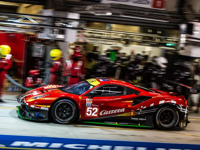 The 488 GTE Evo heads for an evening pitstop at the Circuit de la Sarthe.