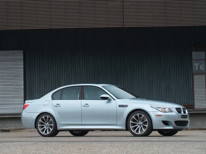 2010 BMW M5: market value and price history